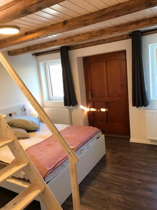 La Maisonnette : Charmante Maison Independante Salgesch 外观 照片